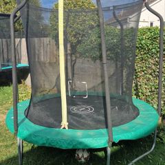 Trampoline