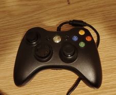 Xbox 360 Wired Controller (Official)