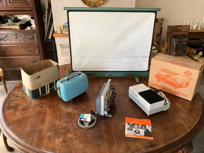 Vintage Home Movies Screen