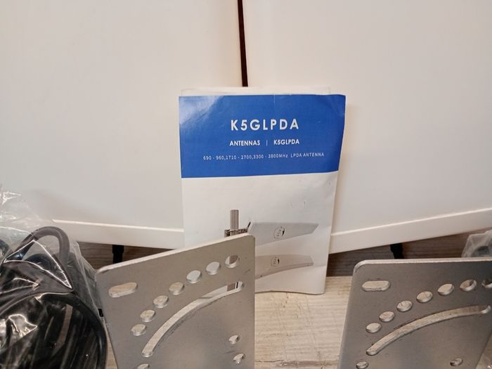 Kaser LPDA 5G 4G LTE Antenna Outdoor Mimo Directional Antenna 698-2700 | 3300-3800MHz 12dBi Compatible 5G 4G Router N-SMA Output with TS9 Adapter Includes 10M Low Loss Cable