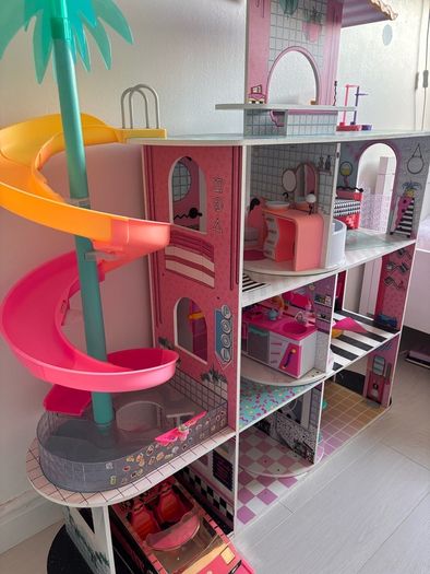 LOL Doll House