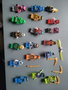 Massive lego minifigure lot