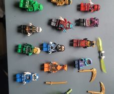 Massive lego minifigure lot