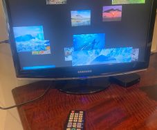 Samsung TV 20 inch