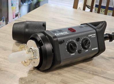 Bowens Gemini GM750+
