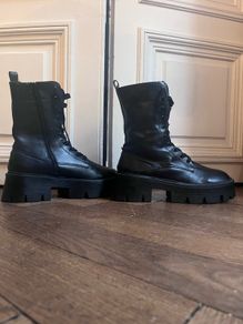 Black boots size 11