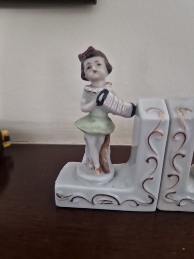 vintage porcelain bookends