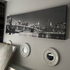 Long canvas with little light built in