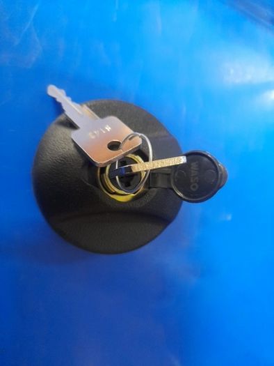 Waso locking fuel cap