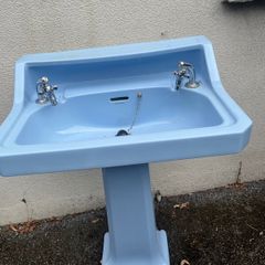 Vintage sinks x 4