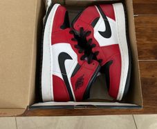 Nike Air Jordan 1
