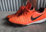 NIKE Astro turf boots