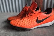 NIKE Astro turf boots