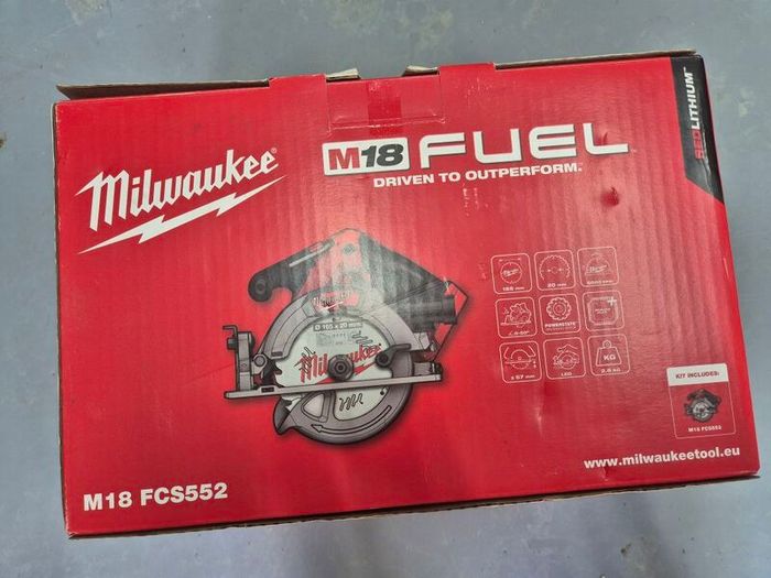 Milwaukee M18FCS552 FUEL Gen2 165mm Circular Saw Body