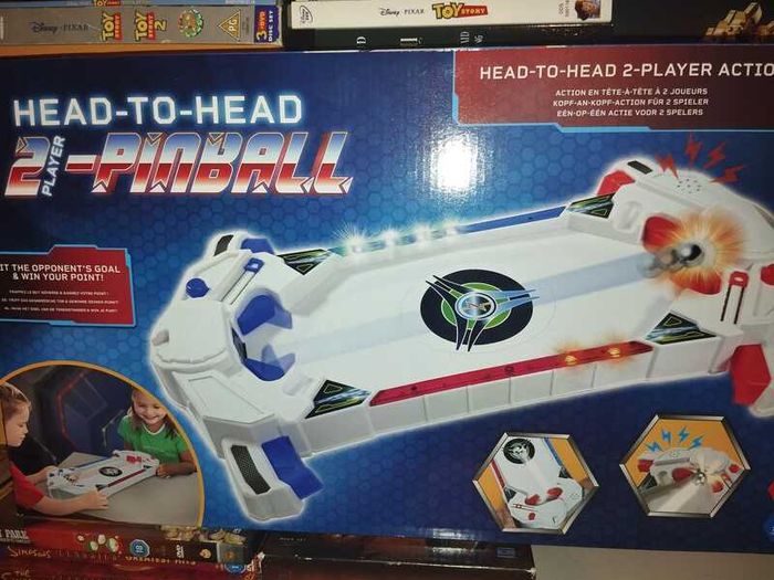 Head-to-Head 2-Player Pinball Game