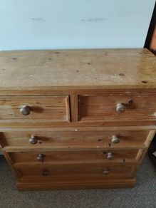chest of drawers