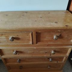 chest of drawers
