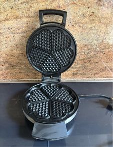 Waffle maker