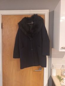 Primark Long Navy Jacket  With Removable  Faux  Fur  Collar.    S.16. New