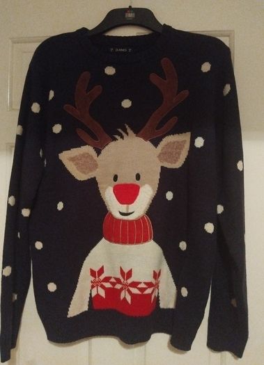 Christmas jumper size medium