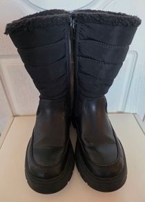 Girls' winter shoes size UK 12