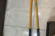 bolt snips