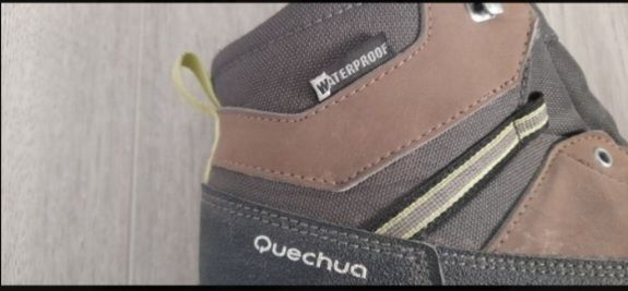 Childrens hiking boots