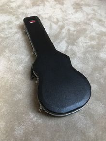 Les paul Gator hard case. Mint