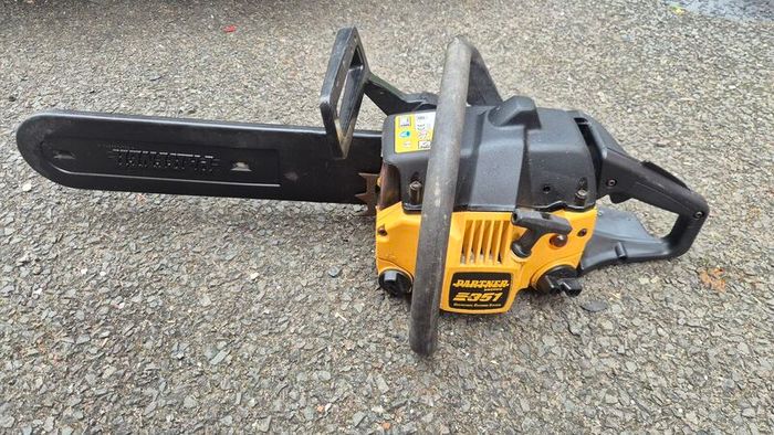 petrol chainsaw
