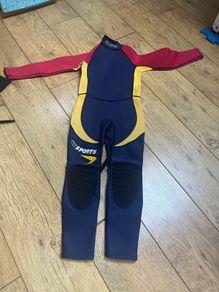 wetsuit