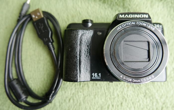 Maginon SZ-24 Digital Compact Camera 16,1MP - 24 x Optical Zoom Tested (battery cover is missing)
