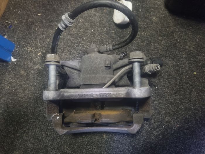 Skoda Kodiaq Vw Tiguan Osf Drivers Side Front Right Brake Caliper
