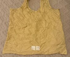 Uniqlo reusable bag