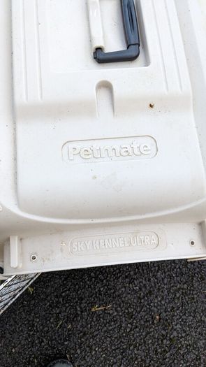 Petmate Sky Kennel - for cat or dog