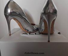 Brand New Silver Aldo Heels size 5