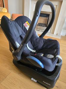 Familyfix Isofix Base & Maxi Cosi CabrioFix Car Seat
