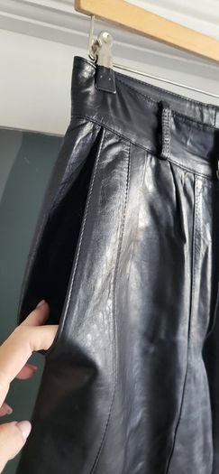 Vintage black genuine SPHINX leather pegged style high waisted pants with side and back pockets  14UK - Fit (12-14UK)