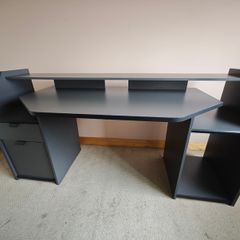 Black Gaming desk