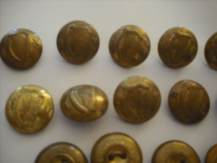 23 buttons irish volteers oglaigh na hereen irish army