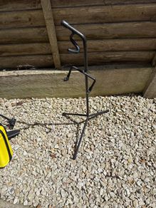 bicycle maintenance stand