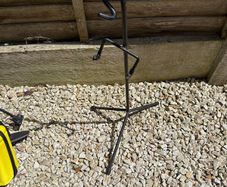 bicycle maintenance stand