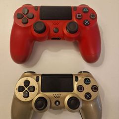 PS4 controllers