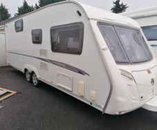 Swift Charisma Caravan