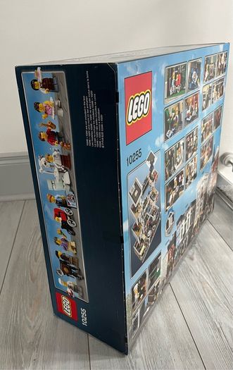 10255 Lego Assembly Square