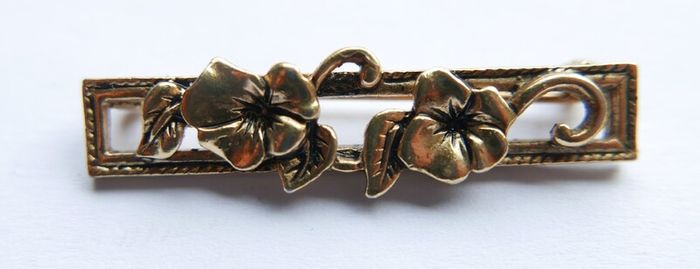 Vintage AVON Floral Bar Brooch: Gold Tone Art Nouveau Style Brooch