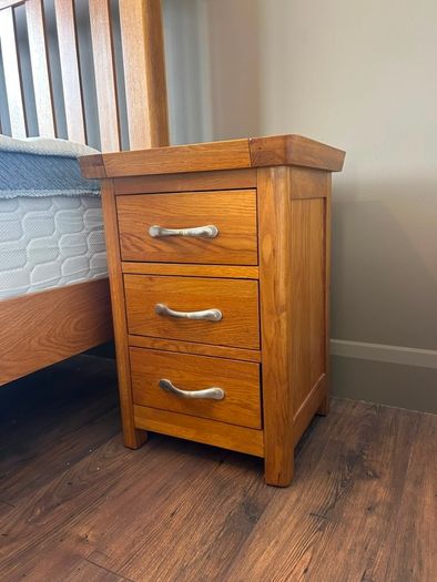 Solid oak king size bed and matching lockers