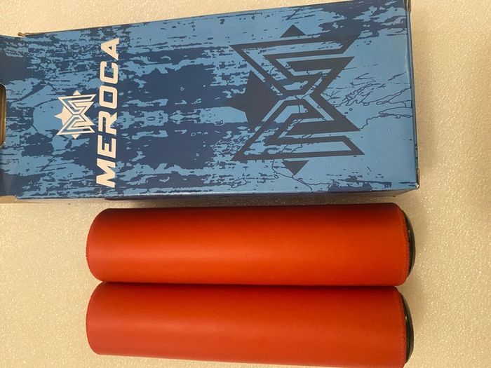 100% BRAND-NEW Mountain Bike Handlebar Silicone Grip Silica gel Foam Sponge Bicycle Grips Cover Ultralight Antiskid, bike parts