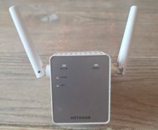 Netgear AC750 WiFi Range Extender EX3700, Fully Working
