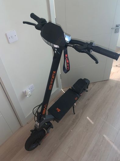 Electric scooter