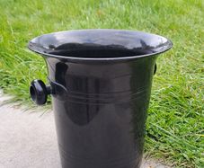 Ice bucket